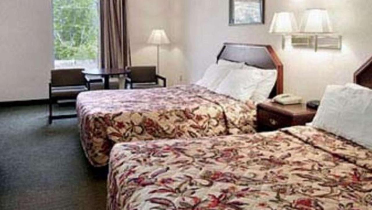 Gray Inn & Suites Zewnętrze zdjęcie